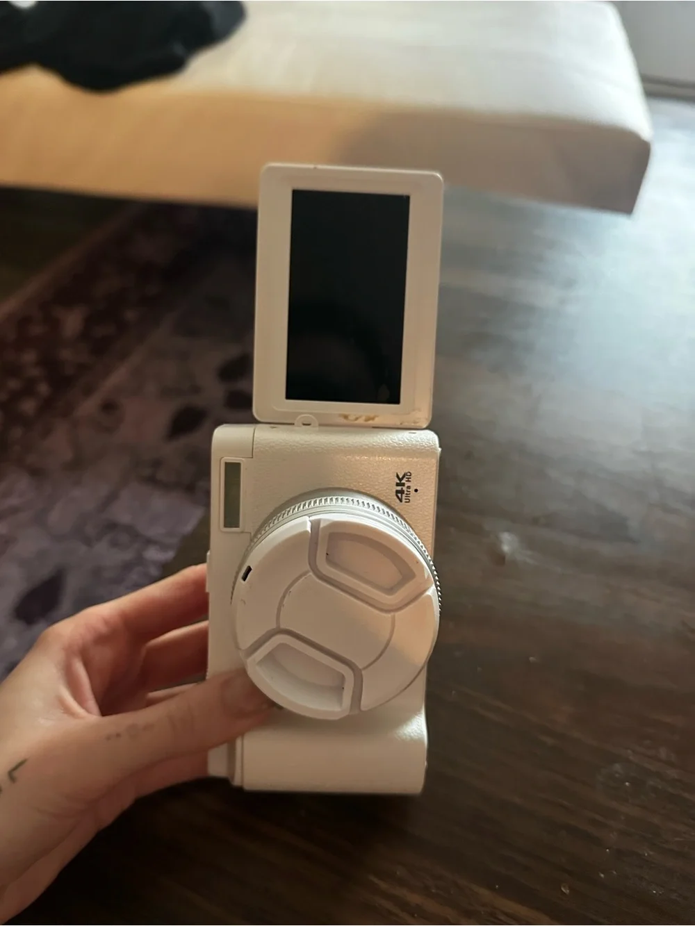 Amazon White Compact Digital Camera with Lens Cap